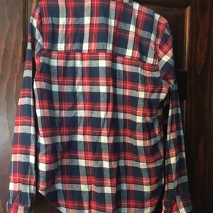 Hollister Tops - Hollister plaid button down shirt (EUC) Hollister Tops - Hollister plaid button down shirt (EUC)